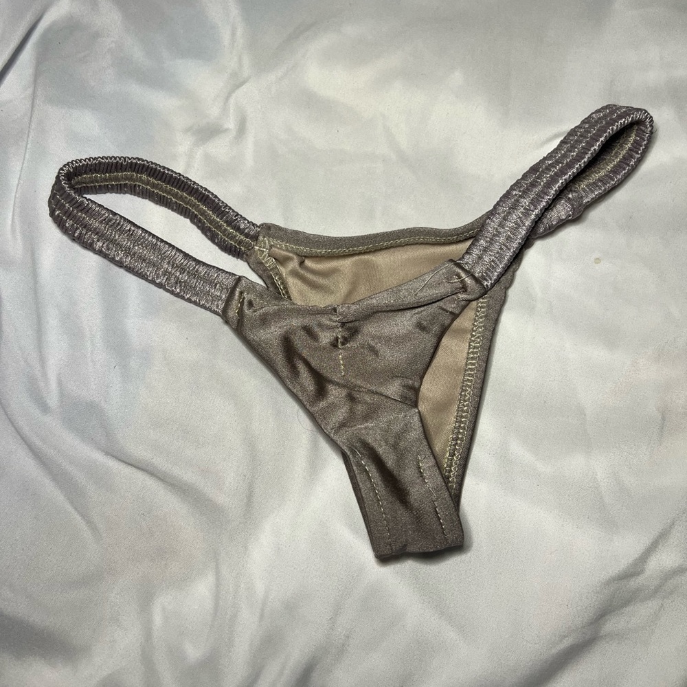 Exotic dancer bottoms